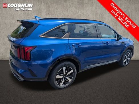 Used 2022 Kia Sorento S w/ Panoramic Sunroof Package FWD image 8