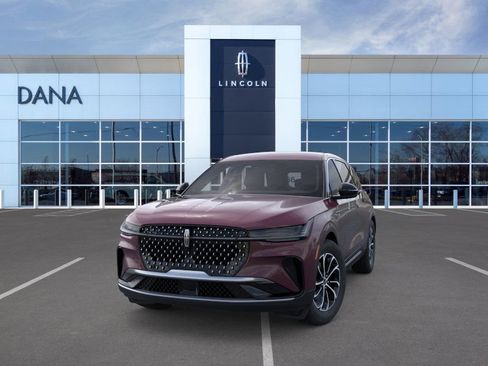 New 2025 Lincoln Nautilus Premier image 2