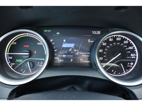 Used 2022 Toyota Camry XLE image 37