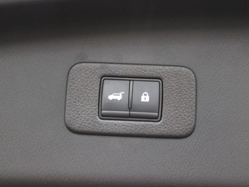 Certified 2024 Nissan Armada SL w/ Midnight Edition Package image 7