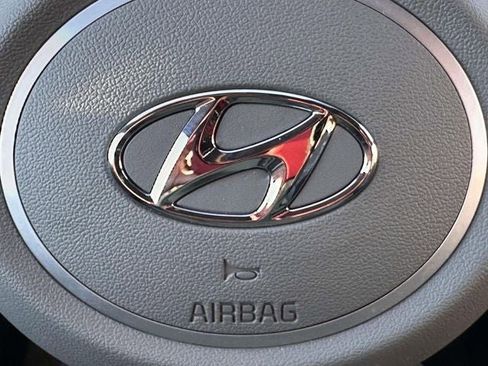 Used 2023 Hyundai Elantra SEL w/ Cargo Package image 26