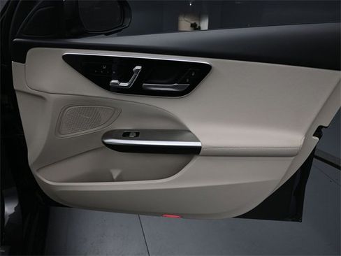 Used 2024 Mercedes-Benz C 300 Sedan image 30