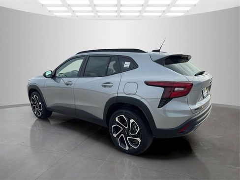 New 2026 Chevrolet Trax RS w/ Driver Confidence Package image 6