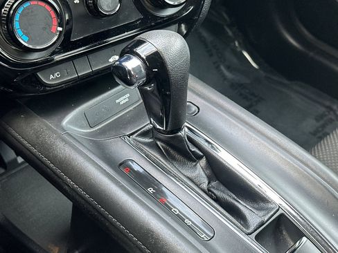 Used 2016 Honda HR-V LX image 16