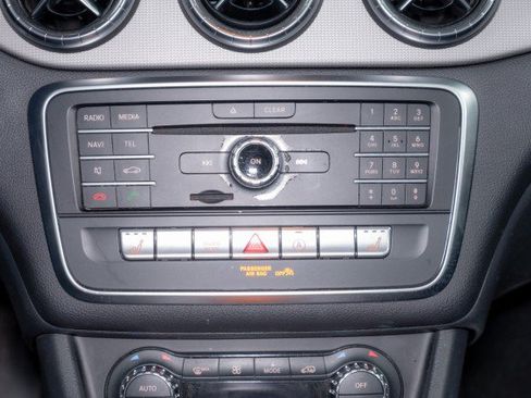 Used 2019 Mercedes-Benz CLA 250 image 17