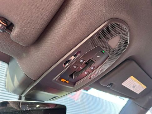 Used 2026 Porsche Panamera image 33