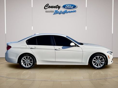 Used 2018 BMW 320i Sedan RWD image 23