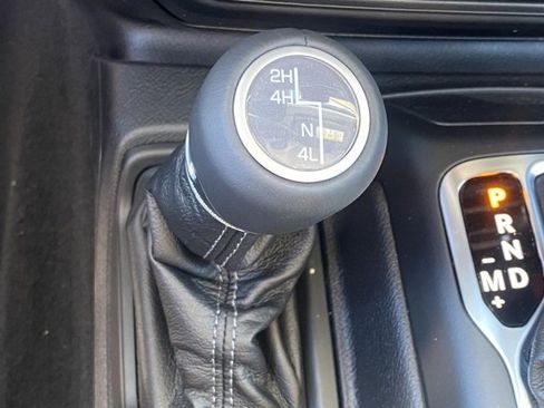 New 2025 Jeep Gladiator Sport image 26