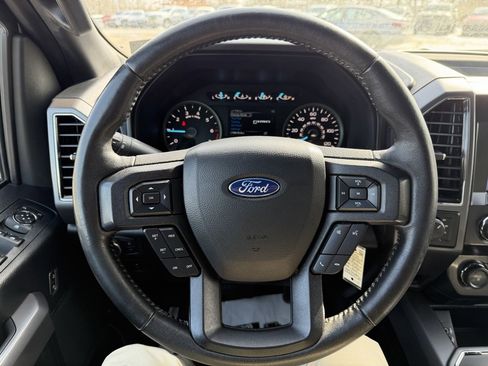 Used 2020 Ford F150 XLT w/ Equipment Group 302A Luxury image 13