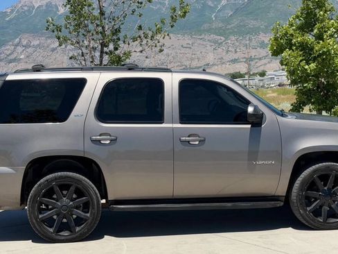 Used 2012 GMC Yukon SLT AWD/4WD image 5