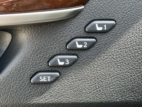 Used 2017 Lexus ES 350 w/ Luxury Package FWD image 30