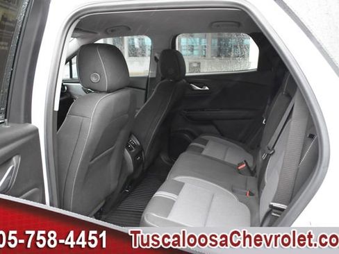 Used 2025 Chevrolet Blazer LT image 20
