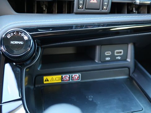 Used 2025 Lexus NX 250 FWD w/ Premium Package image 25