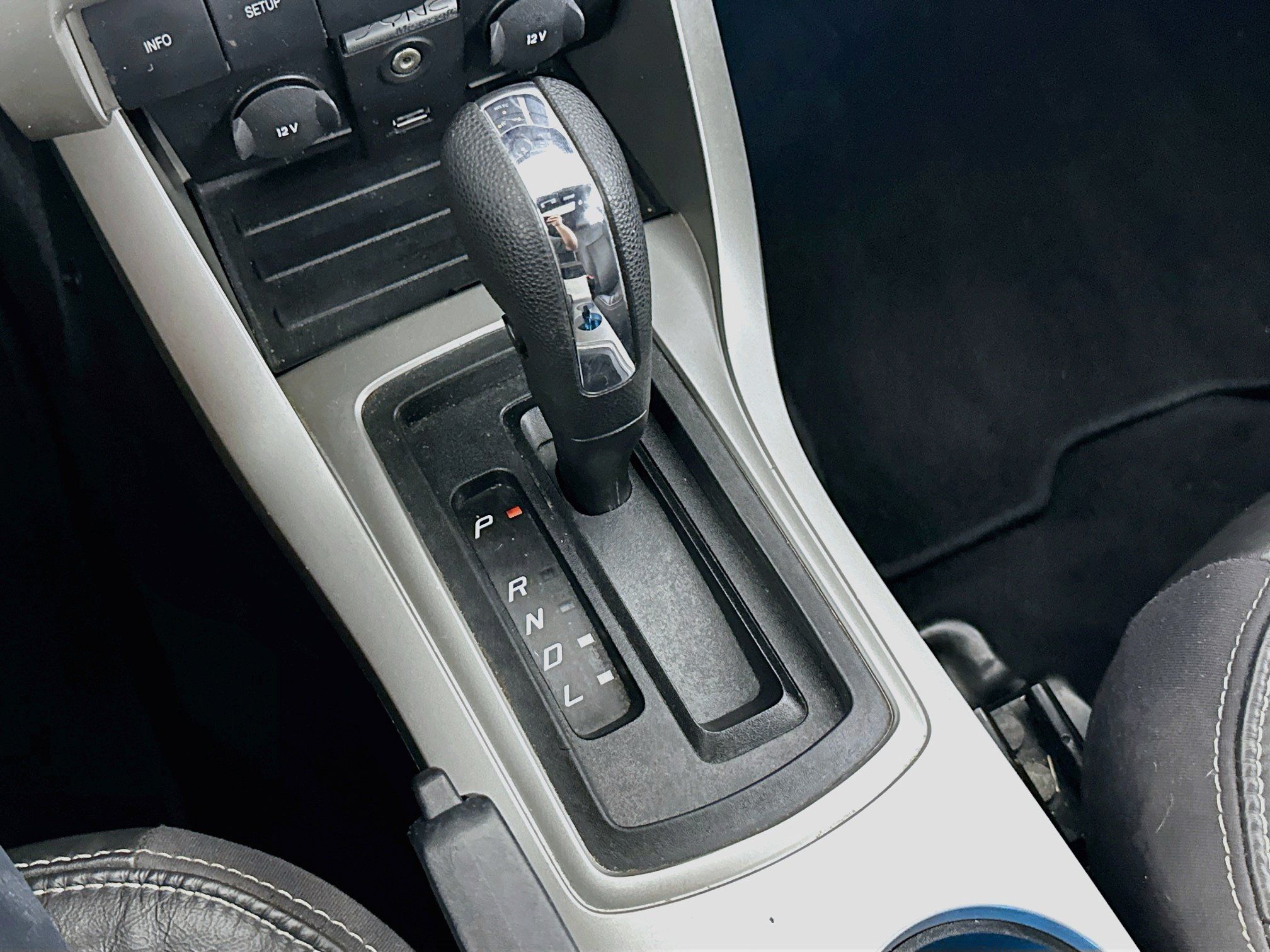 Used 2011 Ford Focus SEL w/ 301A Rapid Spec Order Code FWD image 23