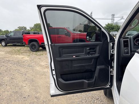Used 2016 RAM 1500 Express image 11