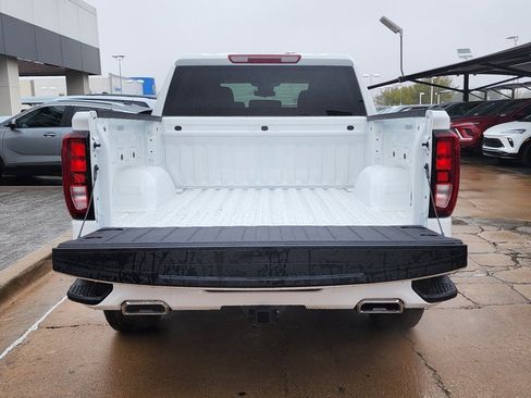 New 2026 GMC Sierra 1500 Elevation w/ LPO, Elevation Black Package image 47