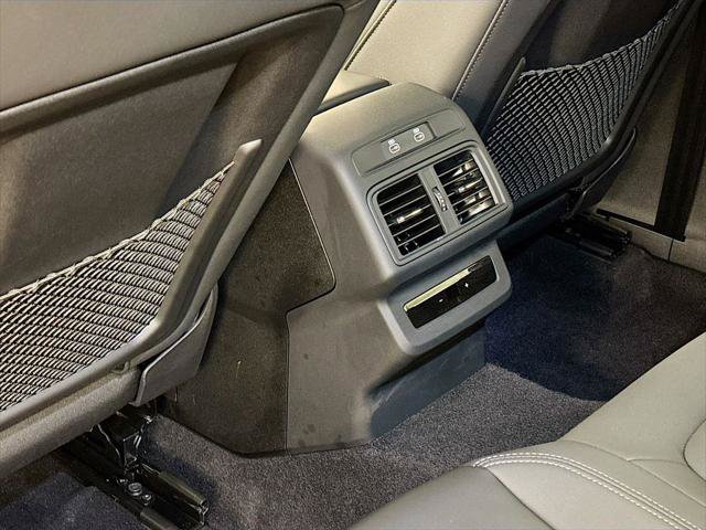 Certified 2025 Audi Q5 Premium Plus w/ Premium Plus AWD/4WD image 17