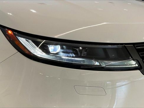 Used 2023 Land Rover Range Rover Sport SE Dynamic image 29