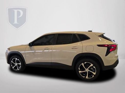 New 2026 Chevrolet Trax RS w/ Driver Confidence Package FWD image 10