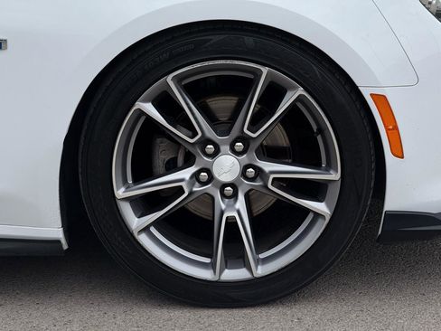 Used 2021 Chevrolet Camaro LT w/ RS Package RWD image 10