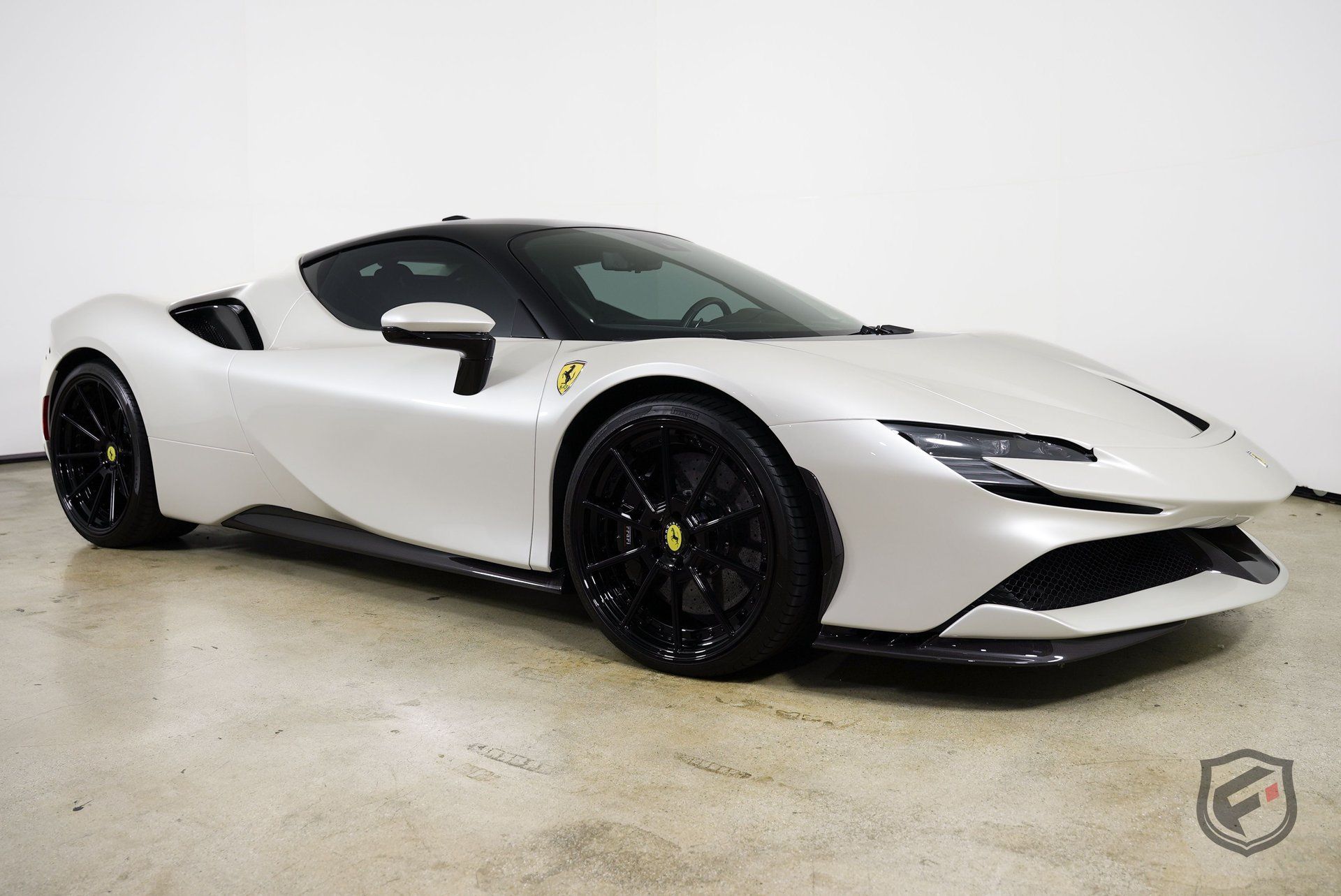 Used 2022 Ferrari SF90 Stradale AWD/4WD image 1