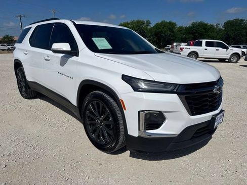 Used 2023 Chevrolet Traverse RS w/ LPO, Floor Liner Package AWD/4WD image 8