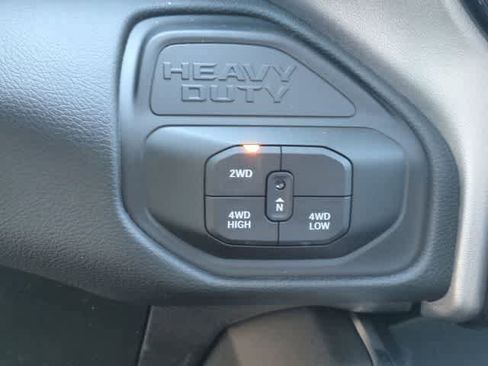 New 2026 RAM 2500 Laramie AWD/4WD image 29