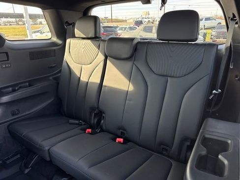 Used 2023 Hyundai Palisade Calligraphy image 10