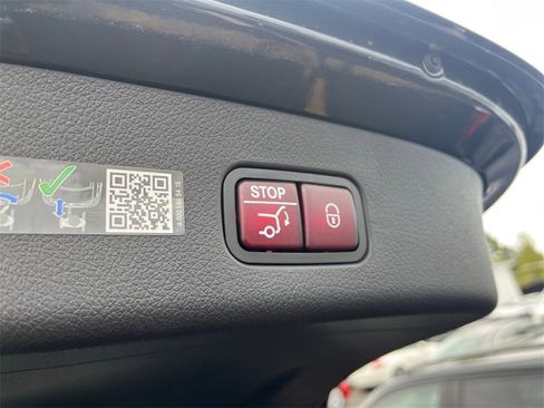 Certified 2025 Mercedes-Benz GLC 350e 4MATIC image 24