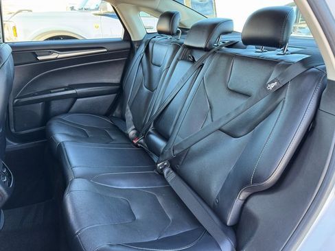 Used 2019 Ford Fusion Titanium image 16