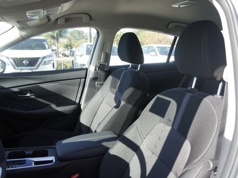 New 2025 Nissan Sentra SV image 18