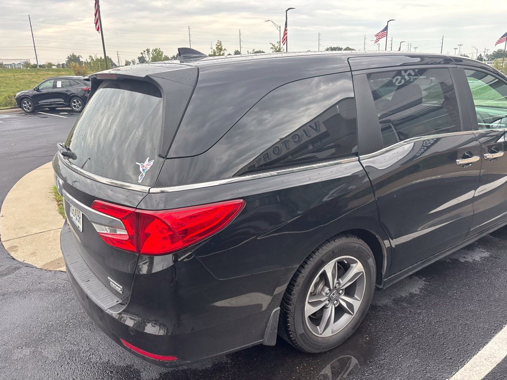 Used 2018 Honda Odyssey Touring image 2