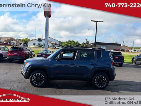 Used 2023 Jeep Renegade Trailhawk AWD/4WD image 4