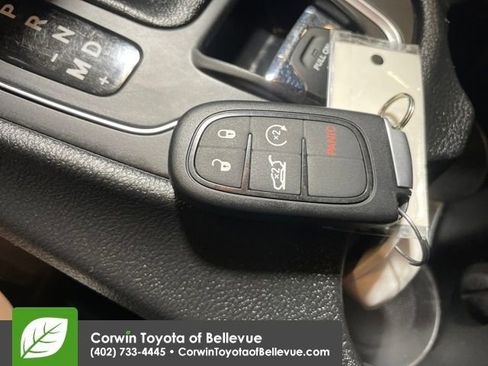 Used 2021 Jeep Cherokee Latitude Lux image 27