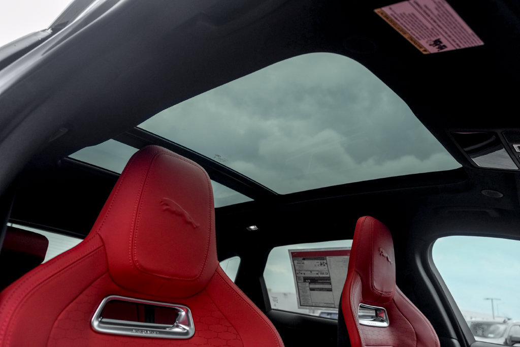 New 2026 Jaguar F-PACE R-Dynamic S AWD/4WD image 22
