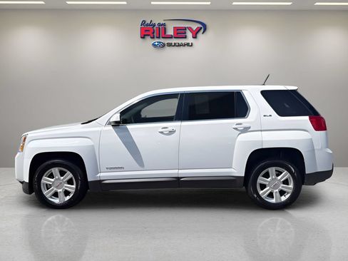 Used 2015 GMC Terrain SLE FWD image 2