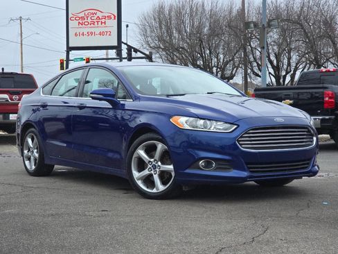 Used 2015 Ford Fusion SE image 1