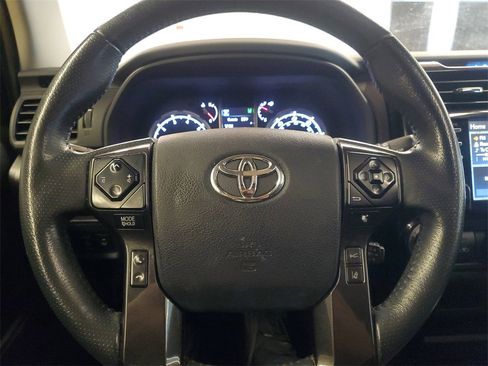 Used 2022 Toyota 4Runner TRD Off-Road Premium image 20
