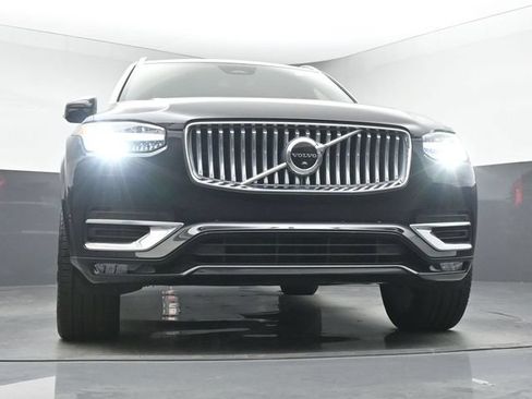 Used 2023 Volvo XC90 B6 Ultimate w/ Protection Package Premier AWD/4WD image 11