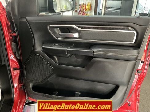 Used 2023 RAM 1500 Big Horn AWD/4WD image 38