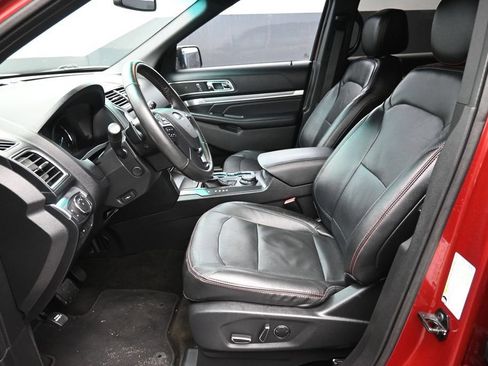 Used 2016 Ford Explorer Sport w/ Equipment Group 401A AWD/4WD image 21