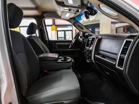 Used 2018 RAM 2500 SLT AWD/4WD image 28