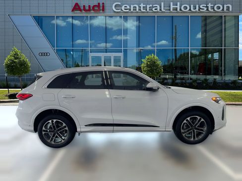 New 2025 Audi Q5 Premium w/ Convenience Package image 8