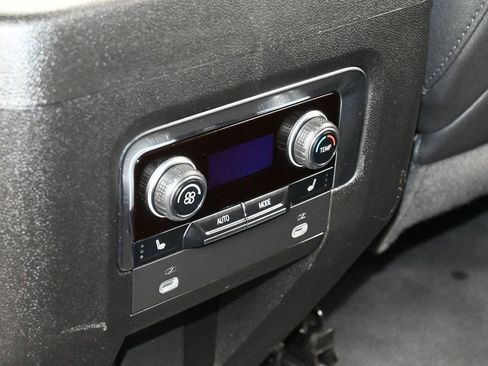 Used 2023 Chevrolet Tahoe Z71 w/ Luxury Package image 44