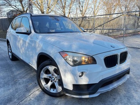 Used 2015 BMW X1 sDrive28i image 3