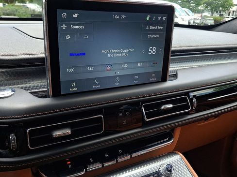 Certified 2023 Lincoln Aviator Black Label w/ Dynamic Handling Package AWD/4WD image 3