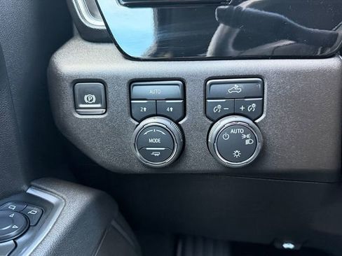 Used 2025 Chevrolet Silverado 1500 LT w/ Protection Package image 18