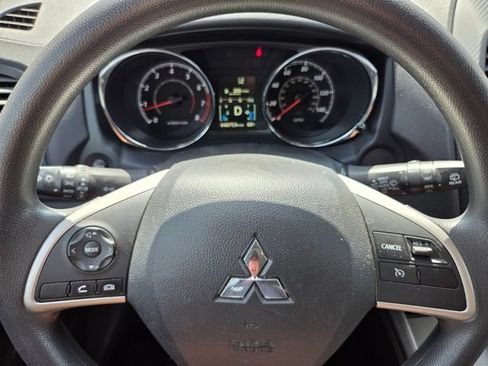 Used 2024 Mitsubishi Outlander Sport ES AWD/4WD image 19