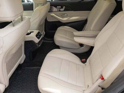 Certified 2023 Mercedes-Benz GLS 450 4MATIC image 17