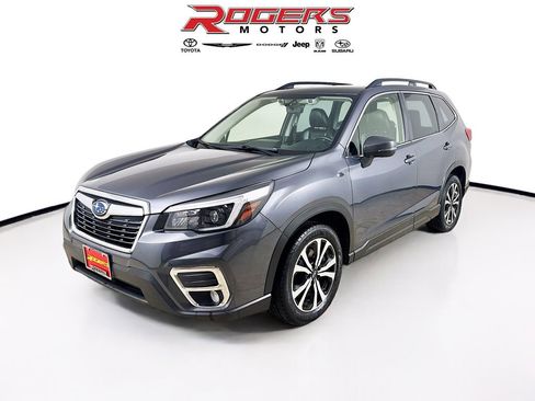 Used 2021 Subaru Forester Limited image 3